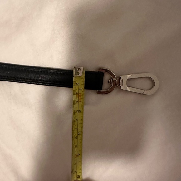 Longchamp leather bag. - Picture 10 of 14